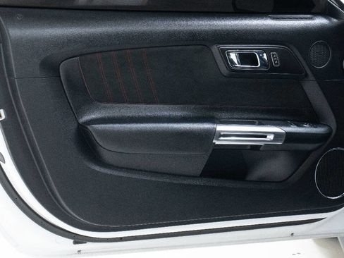 Used 2016 Ford Mustang GT Premium RWD image 18