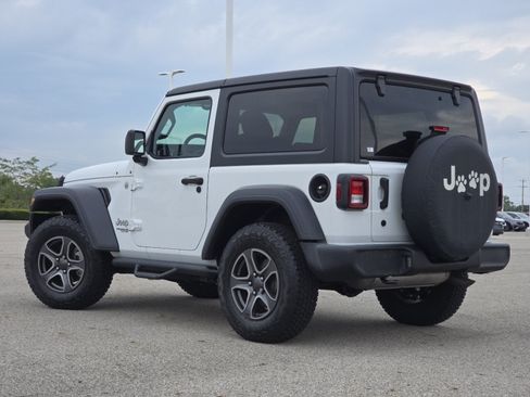 Used 2019 Jeep Wrangler Sport AWD/4WD image 10