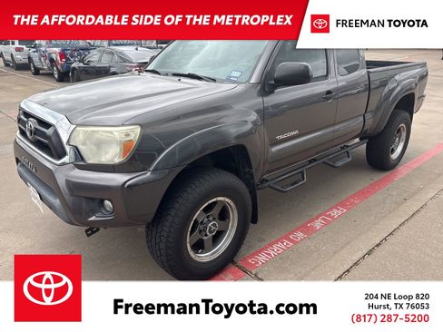 Used 2015 Toyota Tacoma 4x4 Access Cab V6 w/ SR5 Package image 1