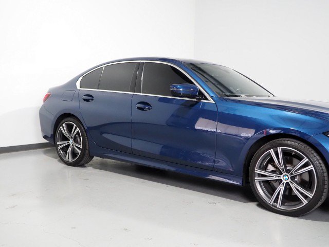 Used 2024 BMW 330i Sedan w/ Premium Package RWD image 54