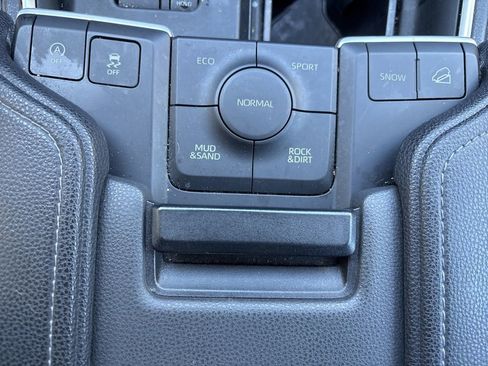 Used 2024 Toyota Grand Highlander XLE image 30