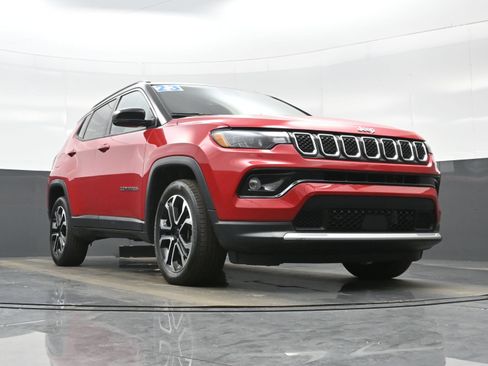 Used 2023 Jeep Compass Limited AWD/4WD image 34