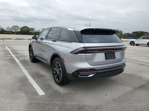 New 2026 Lincoln Nautilus Premier AWD/4WD image 3