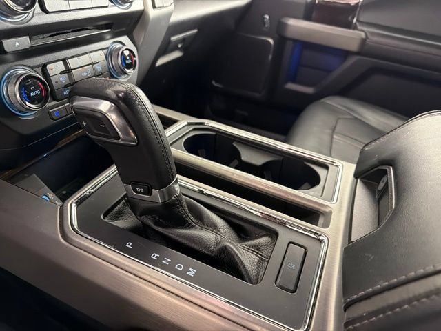 Used 2017 Ford F150 Platinum w/ Equipment Group 701A Luxury AWD/4WD image 28