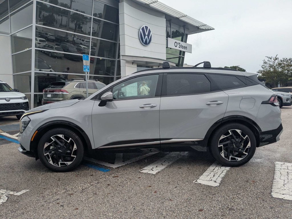 Used 2024 Kia Sportage SX FWD image 3