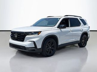 Used 2025 Honda Pilot Black Edition video 2