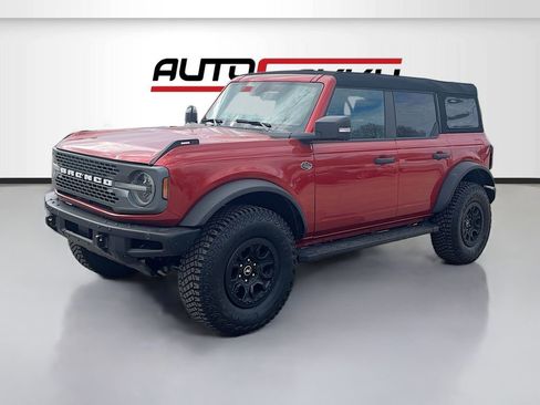 Used 2024 Ford Bronco Wildtrak AWD/4WD image 3