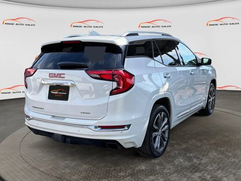 Used 2019 GMC Terrain Denali w/ Advanced Safety Package AWD/4WD image 10