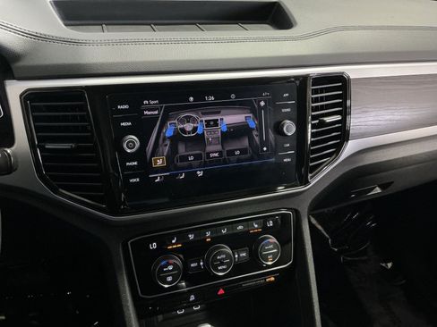 Used 2023 Volkswagen Atlas SE AWD/4WD image 21