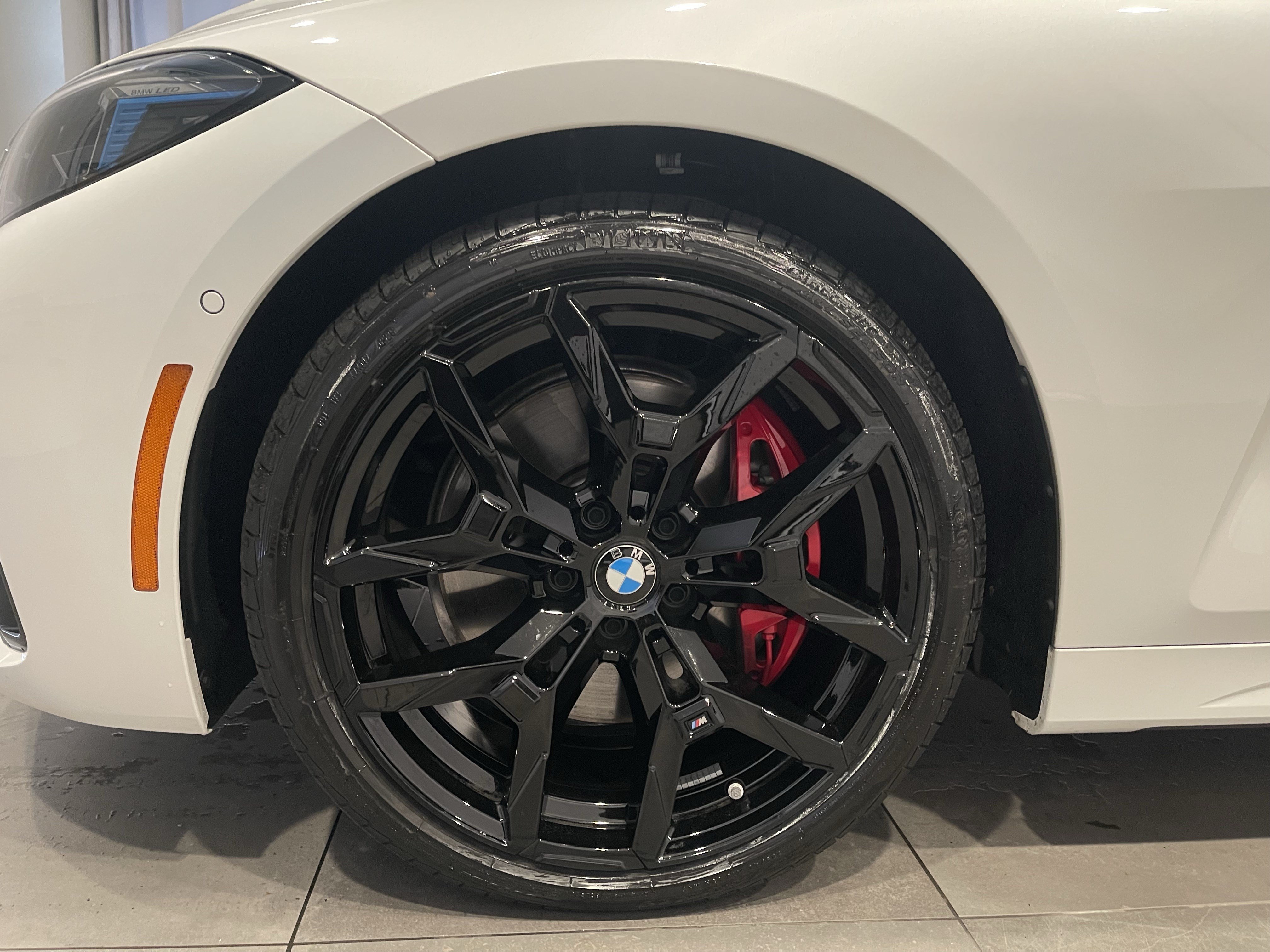 Used 2027 BMW M440i Convertible RWD image 7