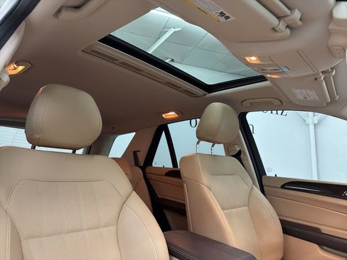 Used 2017 Mercedes-Benz GLE 350 image 29