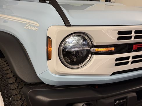 New 2025 Ford Bronco Heritage Edition image 8