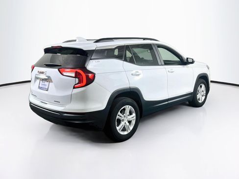 Used 2024 GMC Terrain SLE w/ Driver Convenience Package AWD/4WD image 5