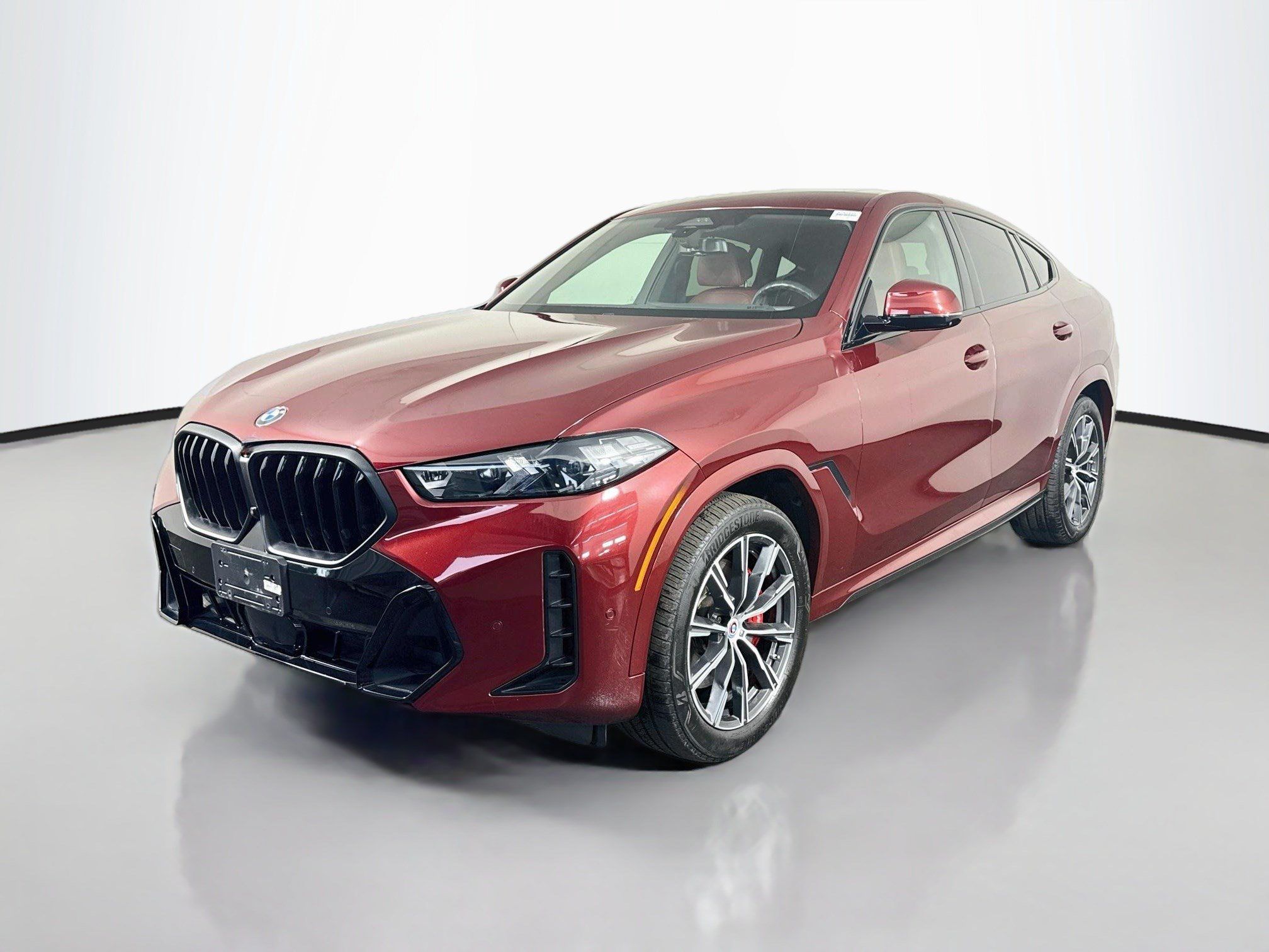 Used 2024 BMW X6 xDrive40i w/ Premium Package AWD/4WD image 4