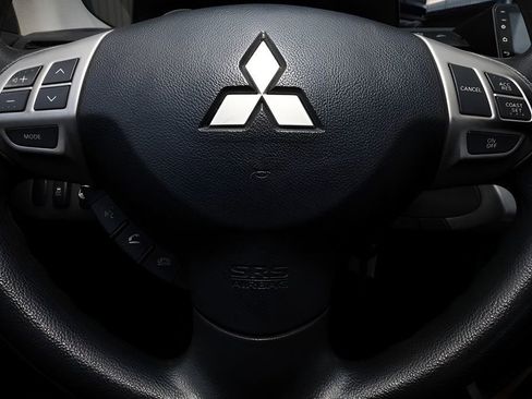 Used 2014 Mitsubishi Lancer ES FWD image 25
