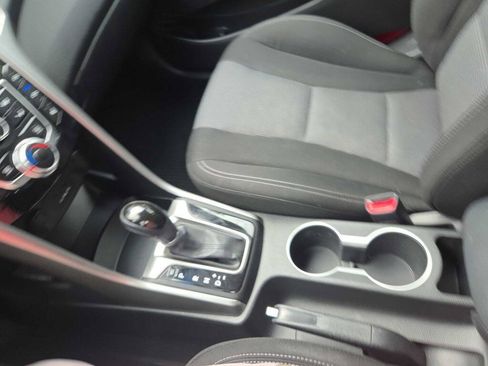 Used 2014 Hyundai Elantra GT FWD image 25