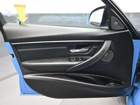 Used 2018 BMW M3 RWD image 9