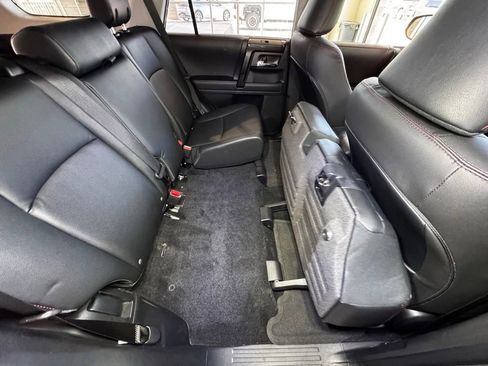 Certified 2024 Toyota 4Runner TRD Off-Road Premium w/ Off Road Premium Plus Package AWD/4WD image 60