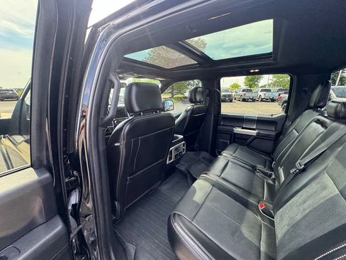 Used 2018 Ford F150 Lariat w/ Equipment Group 502A Luxury AWD/4WD image 11