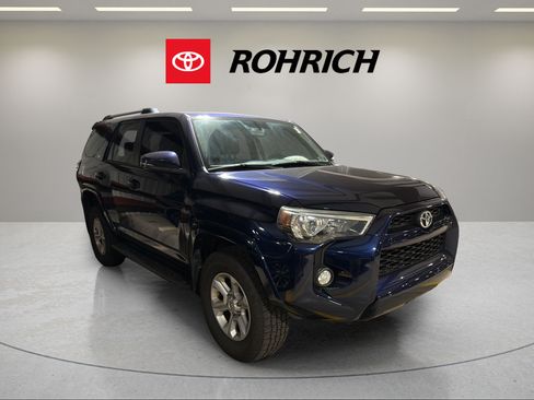 Used 2019 Toyota 4Runner SR5 Premium AWD/4WD image 4