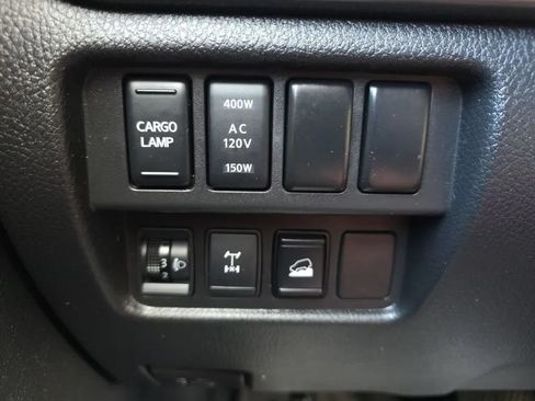 Used 2021 Nissan Titan PRO-4X w/ Pro-4x Convenience Package AWD/4WD image 37