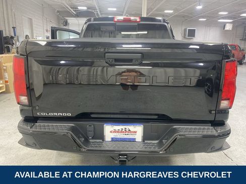 Used 2023 Chevrolet Colorado Z71 w/ Z71 Convenience Package 2 AWD/4WD image 40