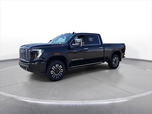 Used 2025 GMC Sierra 3500 Denali Ultimate image 4