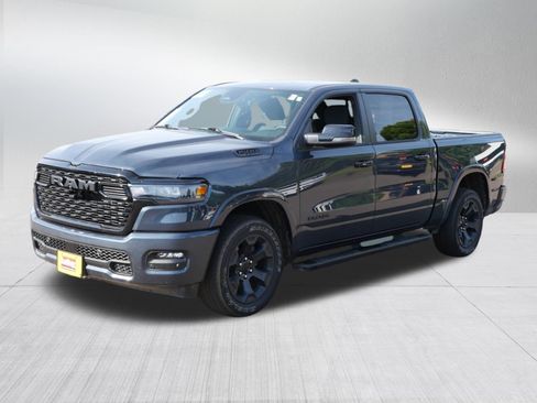 Used 2025 RAM 1500 Big Horn AWD/4WD image 3
