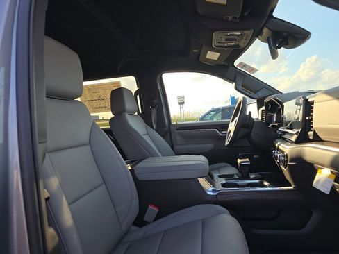 New 2026 GMC Sierra 1500 SLT w/ SLT Premium Plus Package image 14