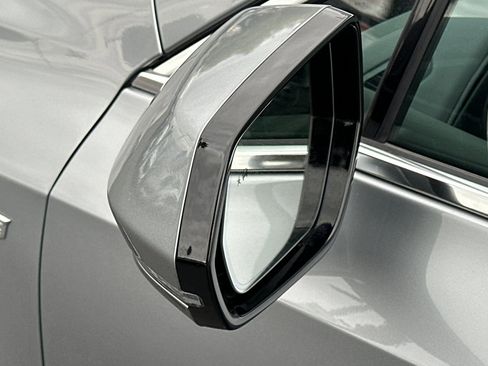 Used 2024 Cadillac XT4 Premium Luxury image 55