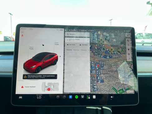 Used 2023 Tesla Model Y Long Range AWD/4WD image 28