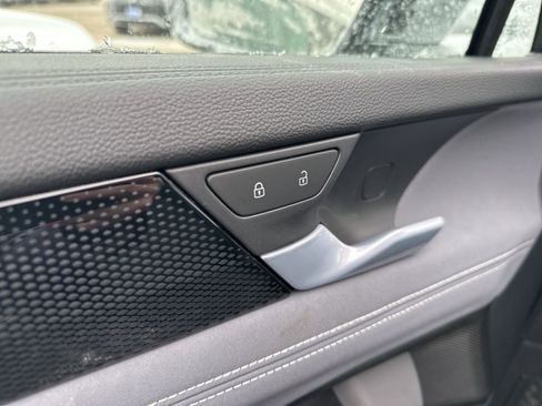 New 2026 Volkswagen Tiguan SE image 15