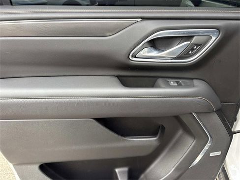 Used 2023 GMC Yukon XL AT4 w/ AT4 Premium Package image 21