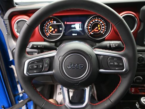 Used 2023 Jeep Gladiator Rubicon w/ LED Lighting Group image 19