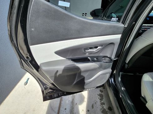 Certified 2025 Hyundai Santa Cruz Limited image 12