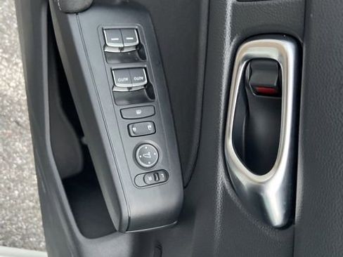 Used 2025 Honda Civic Sport image 11