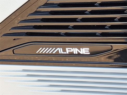 New 2026 Jeep Cherokee Overland image 22