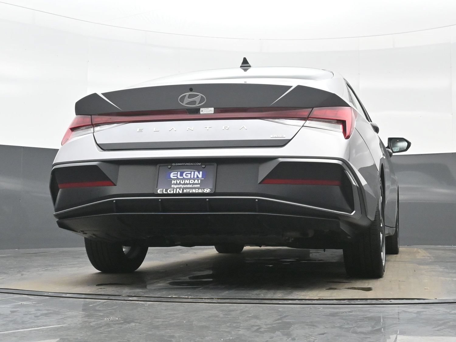 Certified 2025 Hyundai Elantra Limited FWD image 30