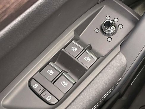 New 2025 Audi Q5 2.0T Premium Plus image 38