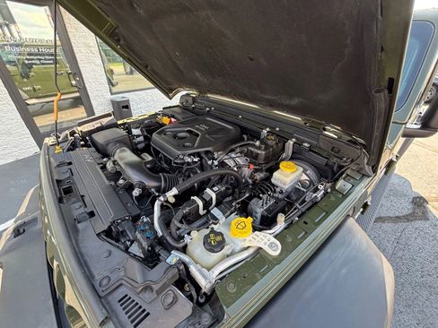 Used 2021 Jeep Wrangler Unlimited Sport image 15