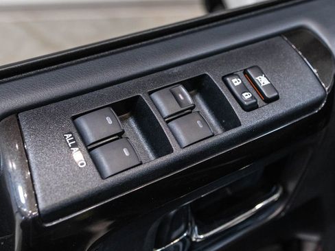 Used 2024 Toyota 4Runner TRD Off-Road image 21