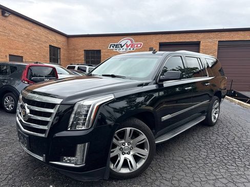 Used 2015 Cadillac Escalade ESV Luxury AWD/4WD image 1