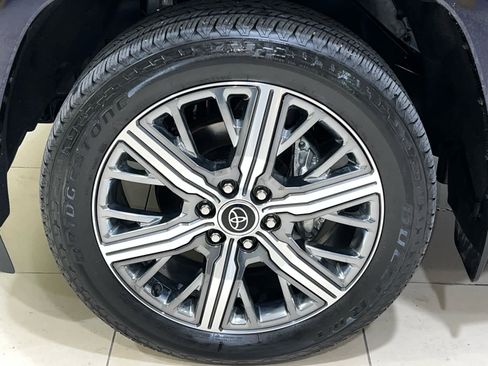 Used 2024 Toyota Sequoia Capstone image 7