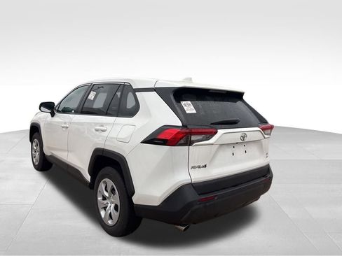 Used 2024 Toyota RAV4 LE image 7