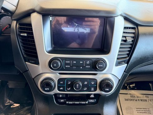 Used 2018 GMC Yukon SLE w/ HD Trailering Package image 12