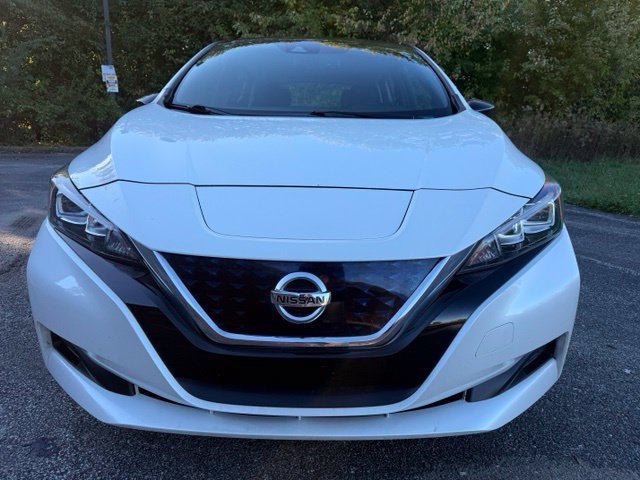 Used 2018 Nissan Leaf SV w/ SV Technology Package FWD image 6