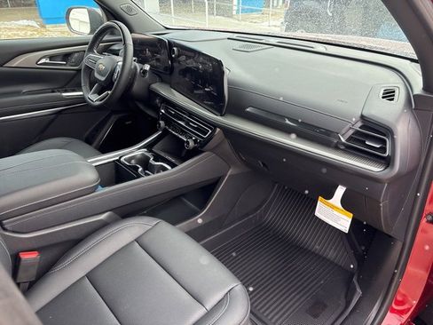 New 2026 Chevrolet Traverse LT w/ Enhanced Driving Package image 23