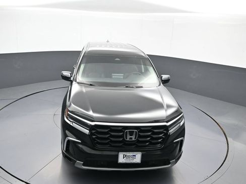 Certified 2025 Honda Pilot EX-L image 36
