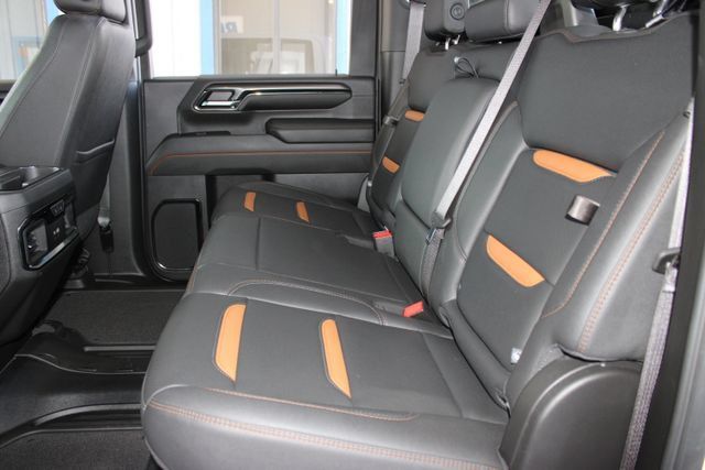 Used 2024 GMC Sierra 2500 AT4 w/ AT4 Premium Plus Package AWD/4WD image 26
