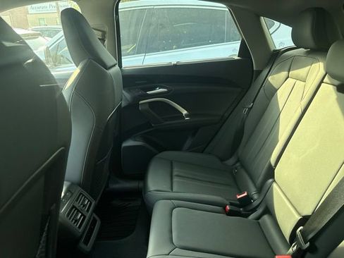 Used 2025 Audi Q5 Premium Plus w/ Premium Plus AWD/4WD image 5
